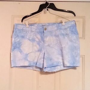 Old navy, blue and white tie dye denim shorts, sz 14, amazing condition